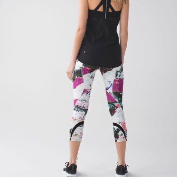 lululemon athletica Pants - Lululemon inspire crop pants II. Pigment sz 6 EUC